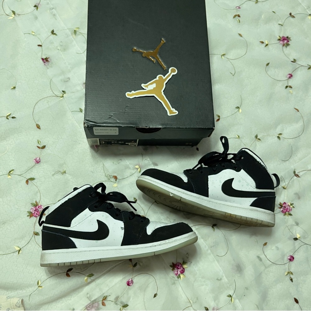 Jordan 1 Mid White Black Teal Tint (PS)